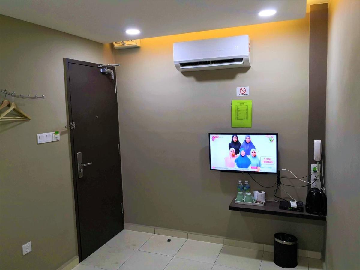 Tropika Garden Hotel Johor Bahru Buitenkant foto
