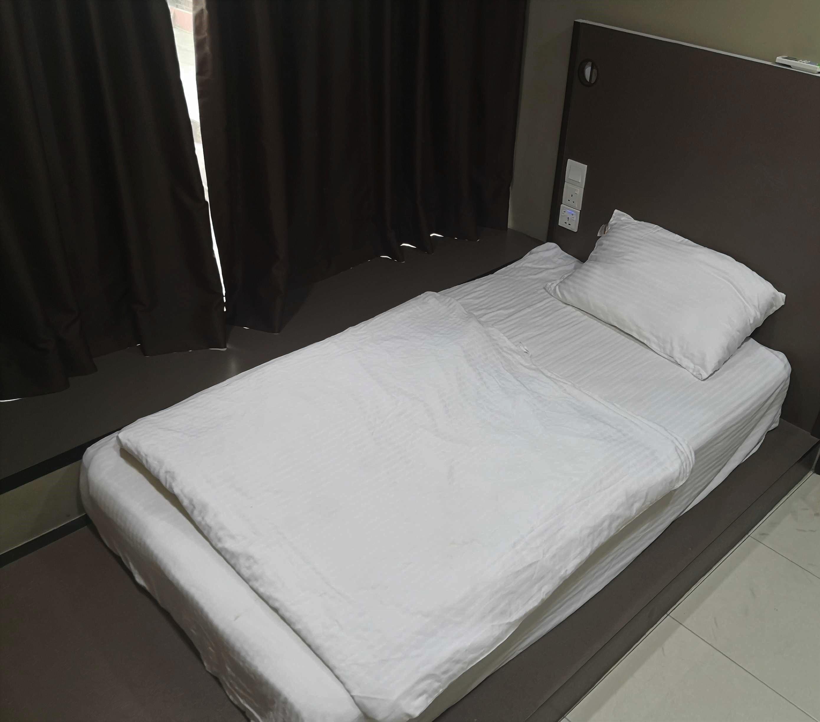Tropika Garden Hotel Johor Bahru Buitenkant foto